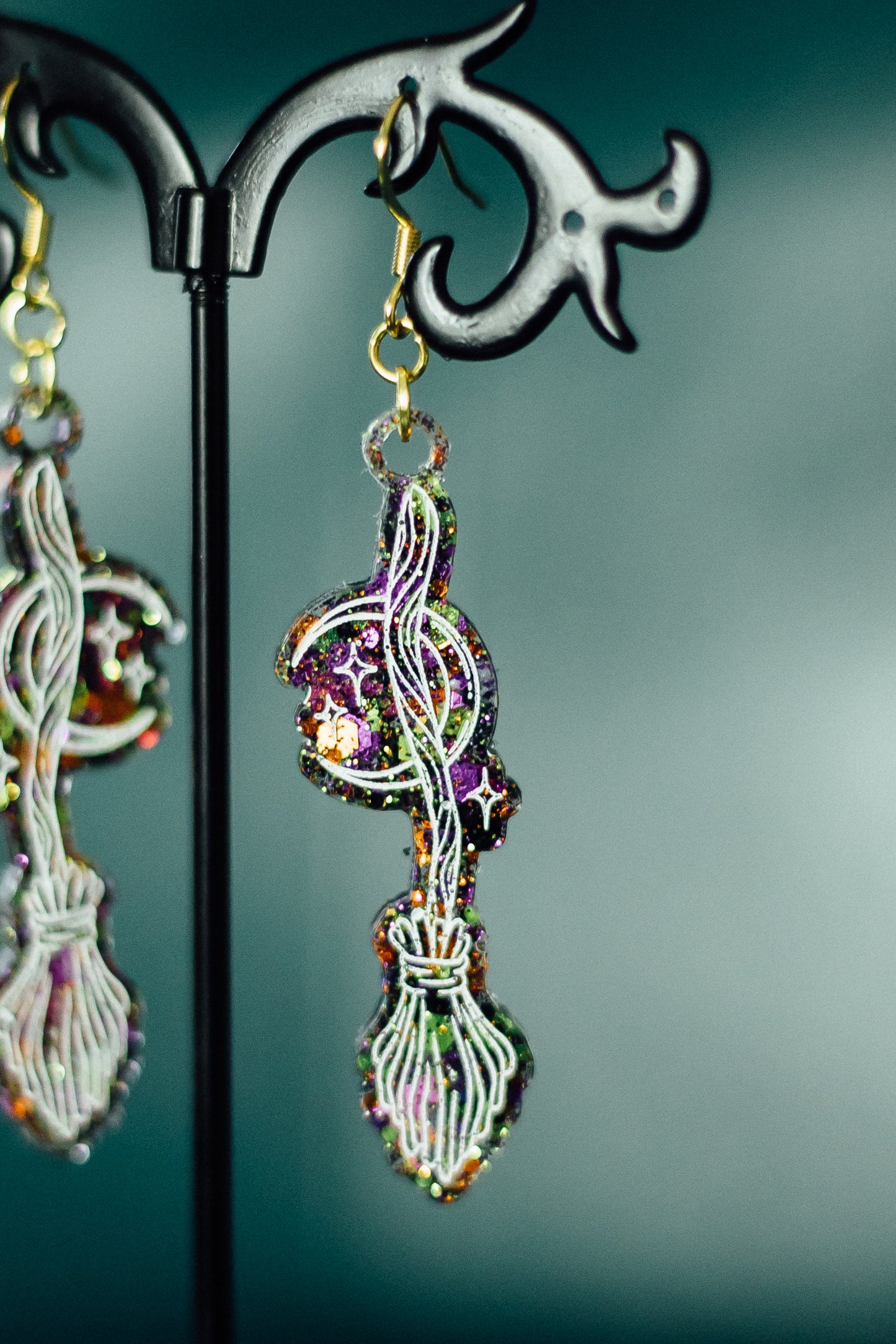 PREORDER: Hocus Pocus Glitter Broomstick