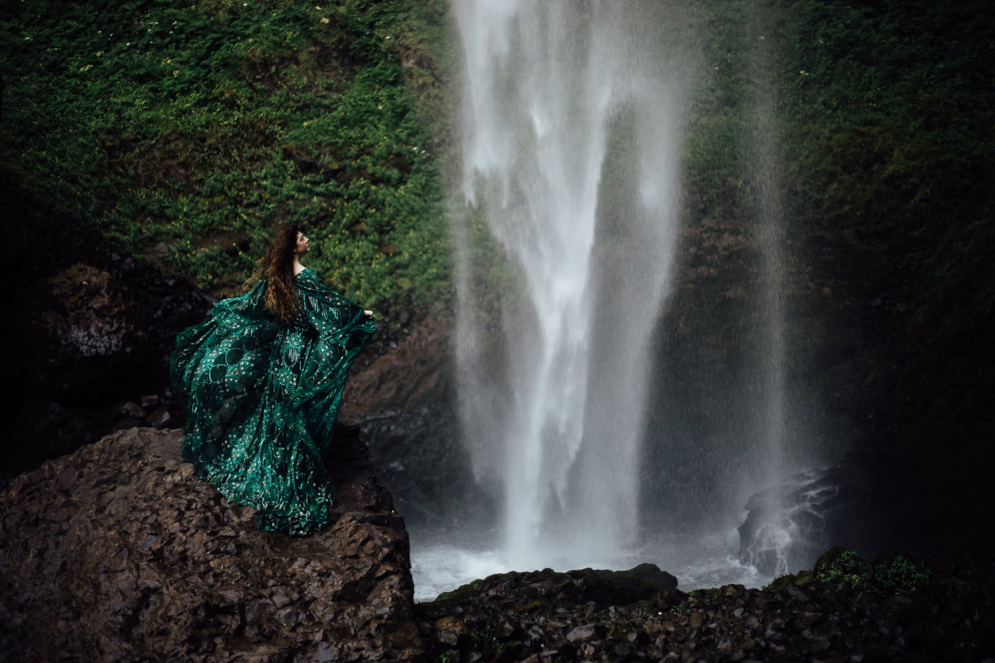 Adjustable sized emerald green sequin dress