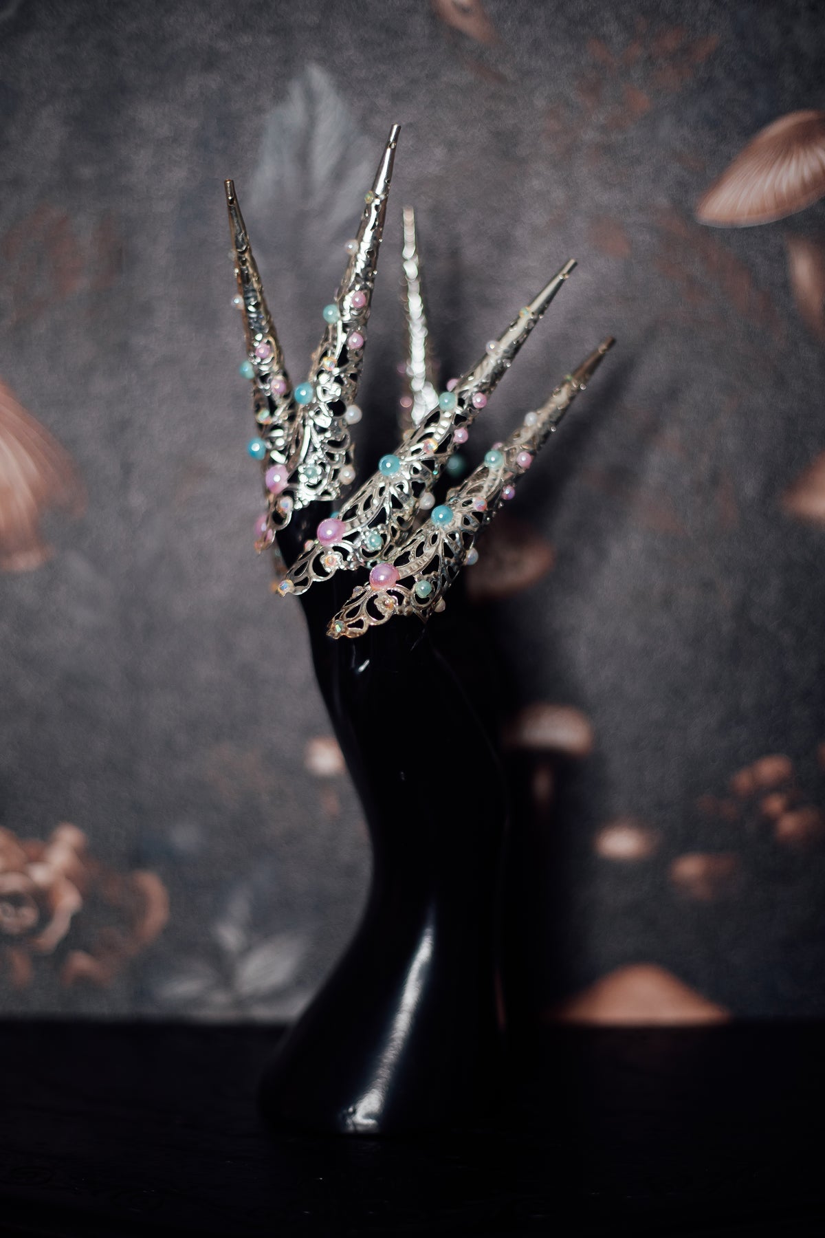 Silver & Pastel Crystal Finger Claw Set - Single Hand