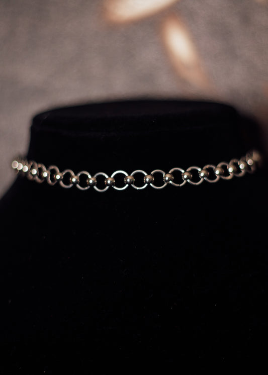 Simple Silver Ring Choker