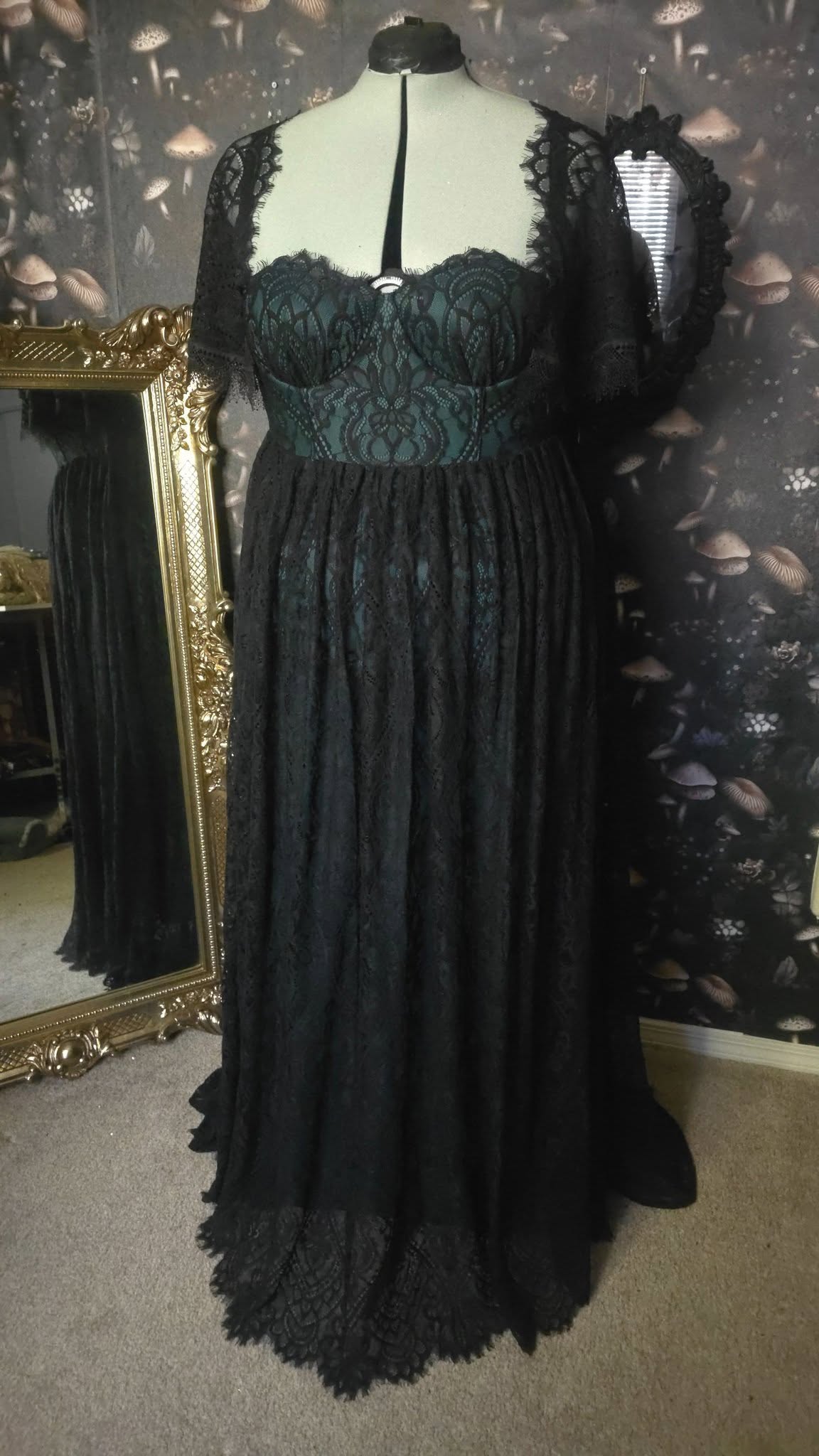 Black Lace Dreams Dress